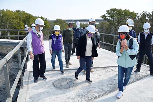 彰化县芳苑湿地红树林海空步道可望在今年暑假前开放